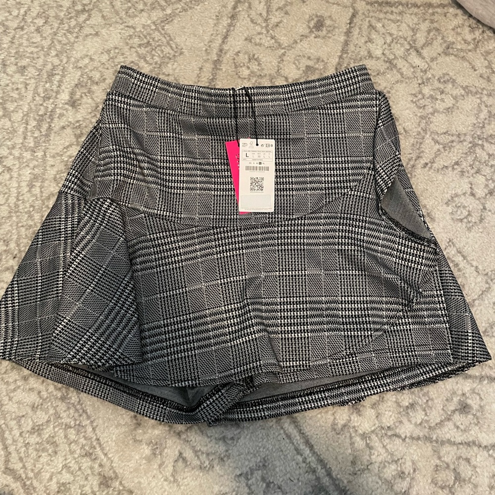 Stradivarius plaid mini skort